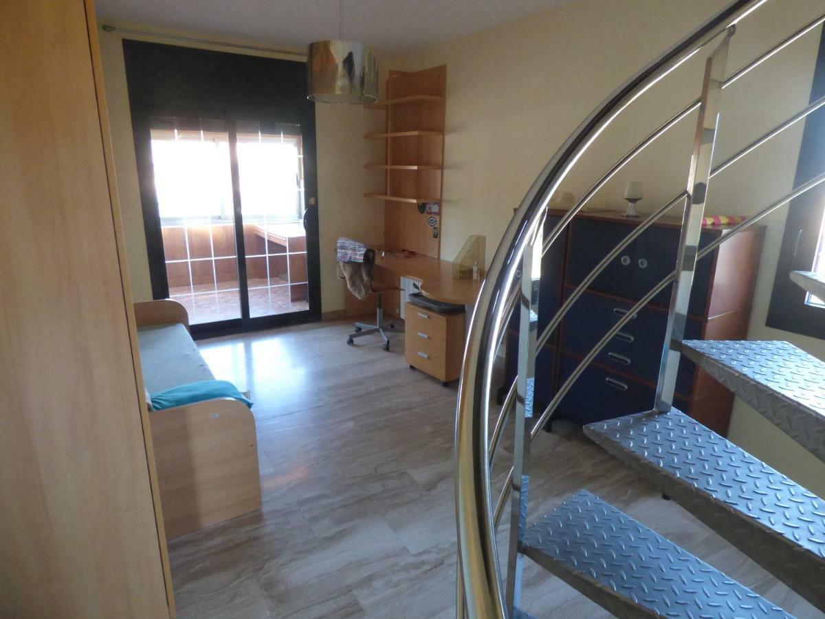 Chalet Moderno Con Piscina En กาลาเฟลล์ ภายนอก รูปภาพ