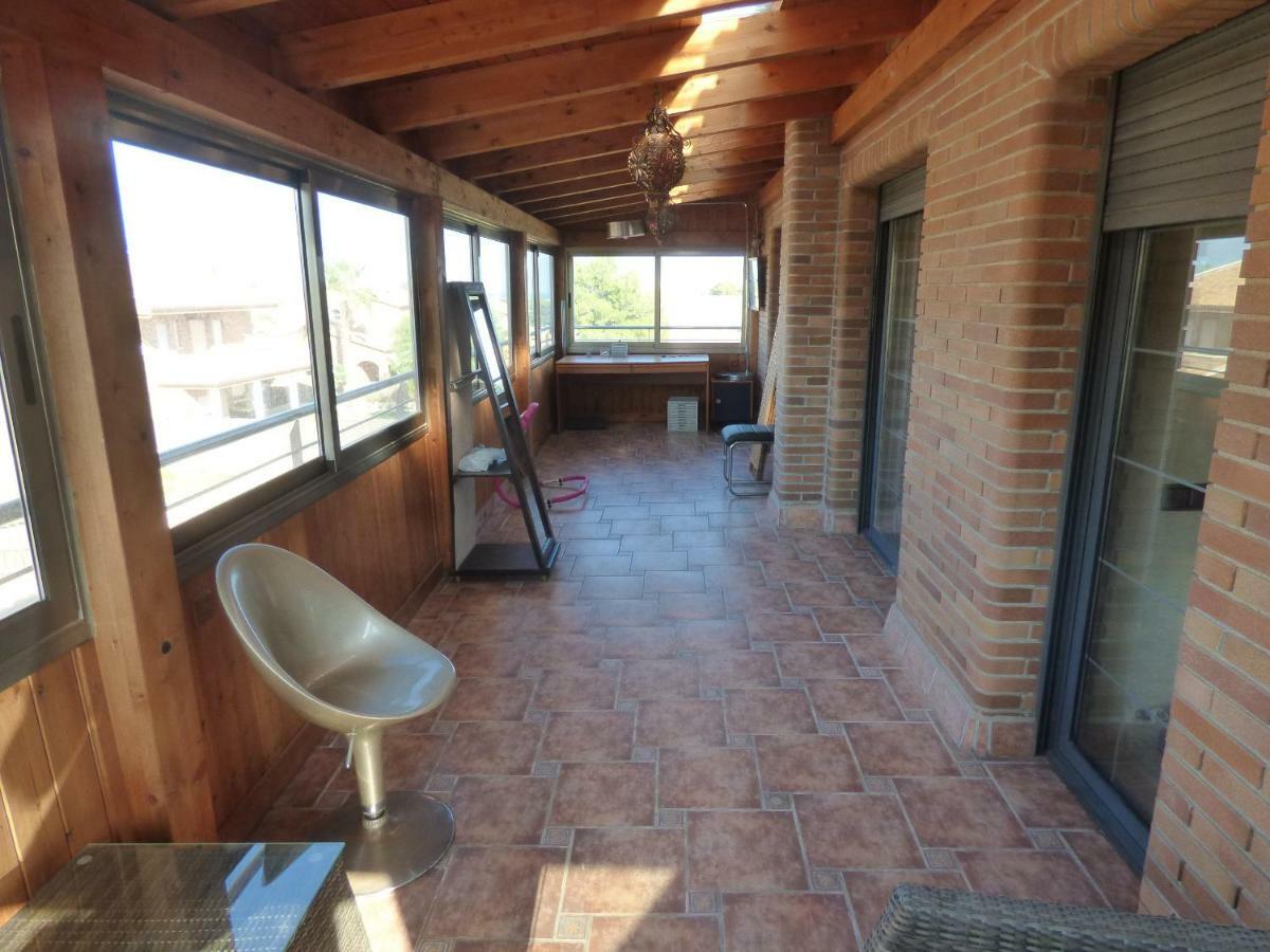 Chalet Moderno Con Piscina En กาลาเฟลล์ ภายนอก รูปภาพ